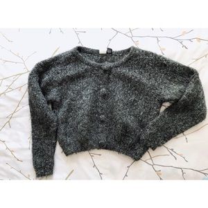 (SOLD) Vintage Cropped Grey Sweater
